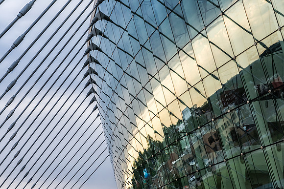 City reflections in Kauffman Center